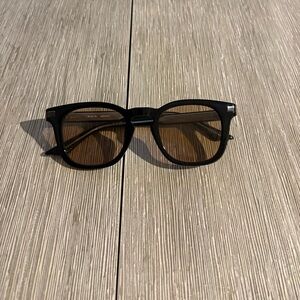 Quay Weekender Sunglasses Black/Tan